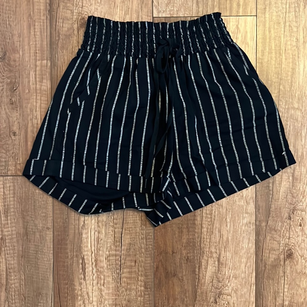 Linen shorts